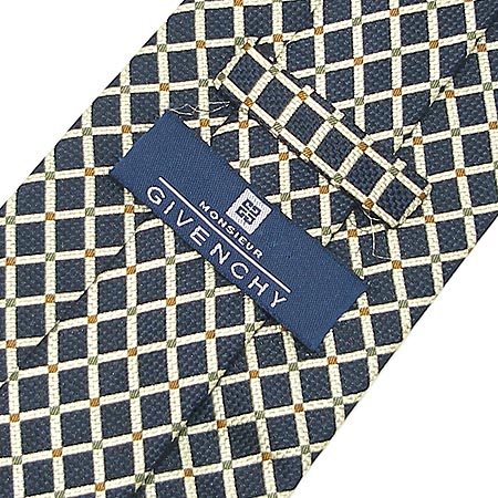 GIVENCHY(�����) ��Ÿ��2�� �̹���3 - ���̺��� �߰���ǰ