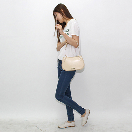 Gucci(����) 4225 ����� �̹���7 - ���̺��� �߰���ǰ