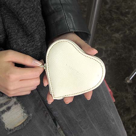 LANCEL �������� �̹���5 - ���̺��� �߰���ǰ