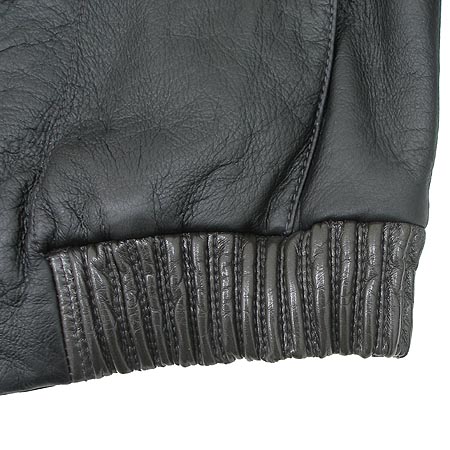 Loewe(�ο���) �簡�� ���� �̹���4 - ���̺��� �߰���ǰ