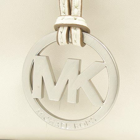 MICHAEL KORS(����Ŭ�ھ) ¡ ������ ��Ʈ�� (�Ե���ȭ��������) �̹���4 - ���̺��� �߰���ǰ