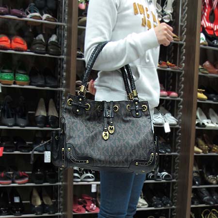 MICHAELKORS(����Ŭ�ھ)- ��Ƽ���� �ΰ� ����� �̹���5 - ���̺��� �߰���ǰ