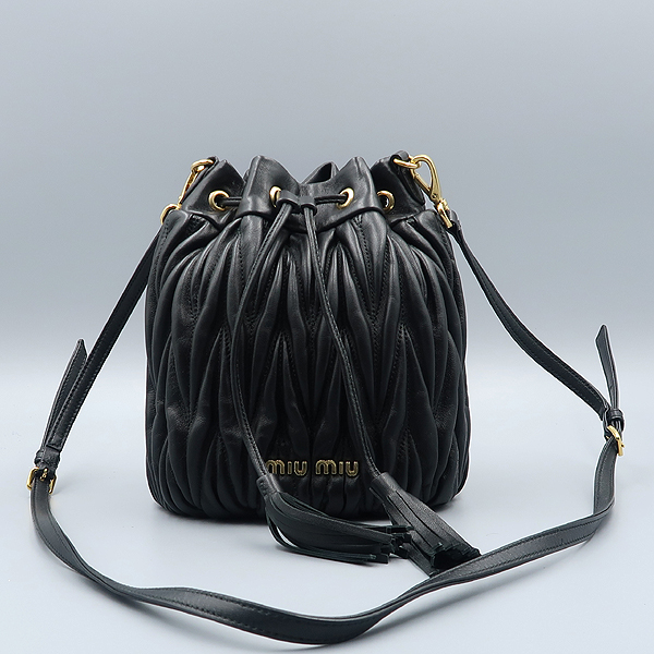 MiuMiu(�̿�̿�) 5BE014 ����Ų ���� ��Ʋ��� ���� �ΰ� �̴� ��Ŷ ũ�ν��� [����������] �̹���2 - ���̺��� �߰���ǰ