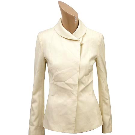 �����  ����