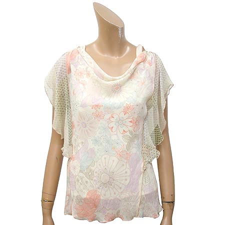 �����  ����