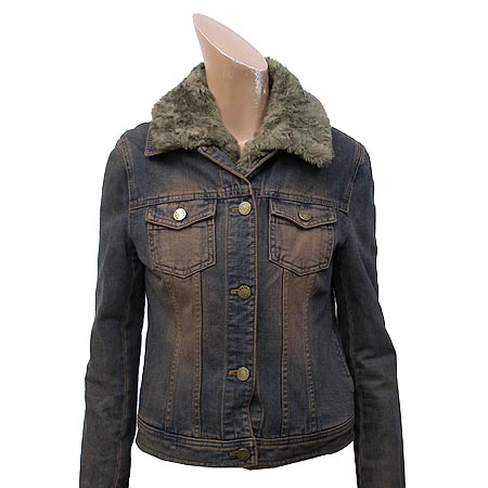 �����  û����