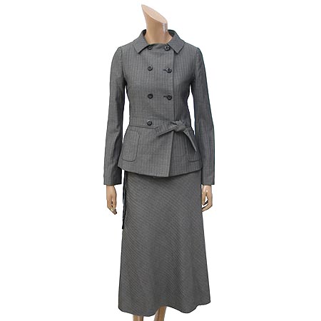 �����  ����