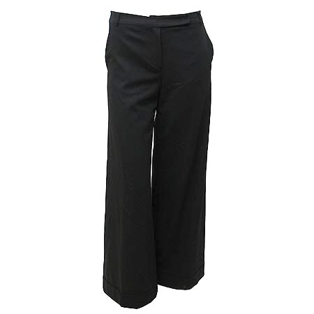 �����  ����