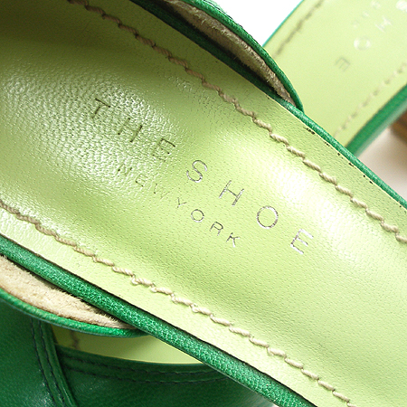THE SHOE ���� �̹���4 - ���̺��� �߰���ǰ