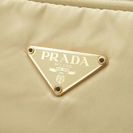 Prada(�����) ��Ʈ�� �̹���4 - ���̺��� �߰���ǰ