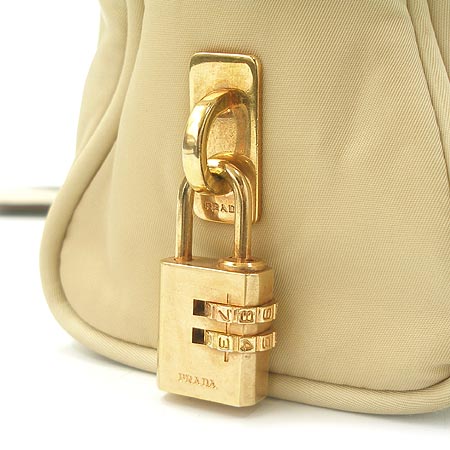 Prada(�����) ��Ʈ�� �̹���5 - ���̺��� �߰���ǰ