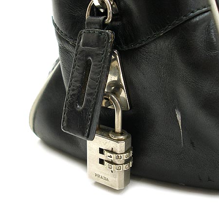 Prada(�����) ����� �̹���4 - ���̺��� �߰���ǰ