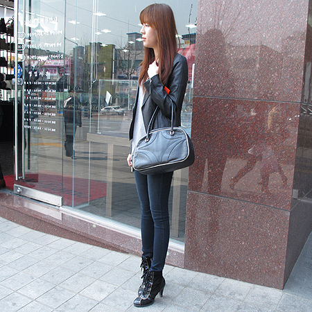 Prada(�����) ����� �̹���6 - ���̺��� �߰���ǰ