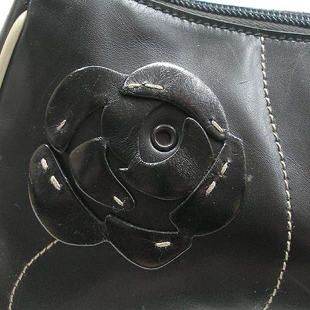 Prada(�����) ����� �̹���4 - ���̺��� �߰���ǰ