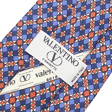 VALENTINO(�߷�Ƽ��) ��Ÿ�� �̹���2 - ���̺��� �߰���ǰ