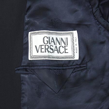Versace(������ü) ���� �̹���3 - ���̺��� �߰���ǰ