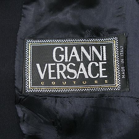 Versace(������ü) ���� �̹���4 - ���̺��� �߰���ǰ