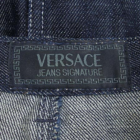 Versace(������ü) û��ĿƮ �̹���3 - ���̺��� �߰���ǰ
