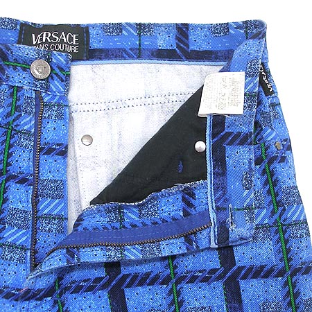 Versace(������ü) ���� �̹���3 - ���̺��� �߰���ǰ