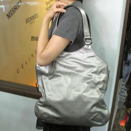YSL(�Ի��ζ�) (�Ի��ζ�)- Ʈ����Ʈ L ����� �̹���5 - ���̺��� �߰���ǰ